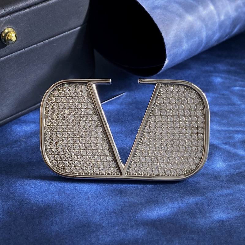 Valentino brooch 07yxh01